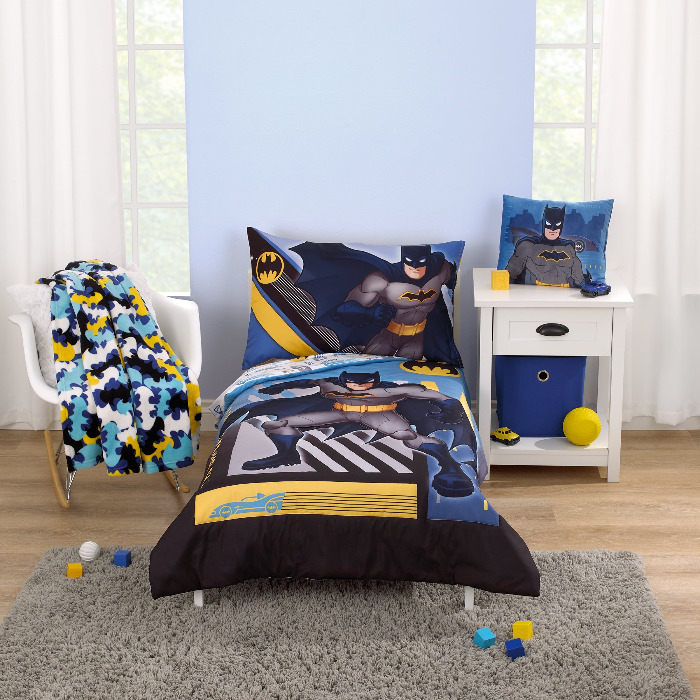 Warner Brothers Batman The Caped Crusader 4 Piece Toddler Bed Set