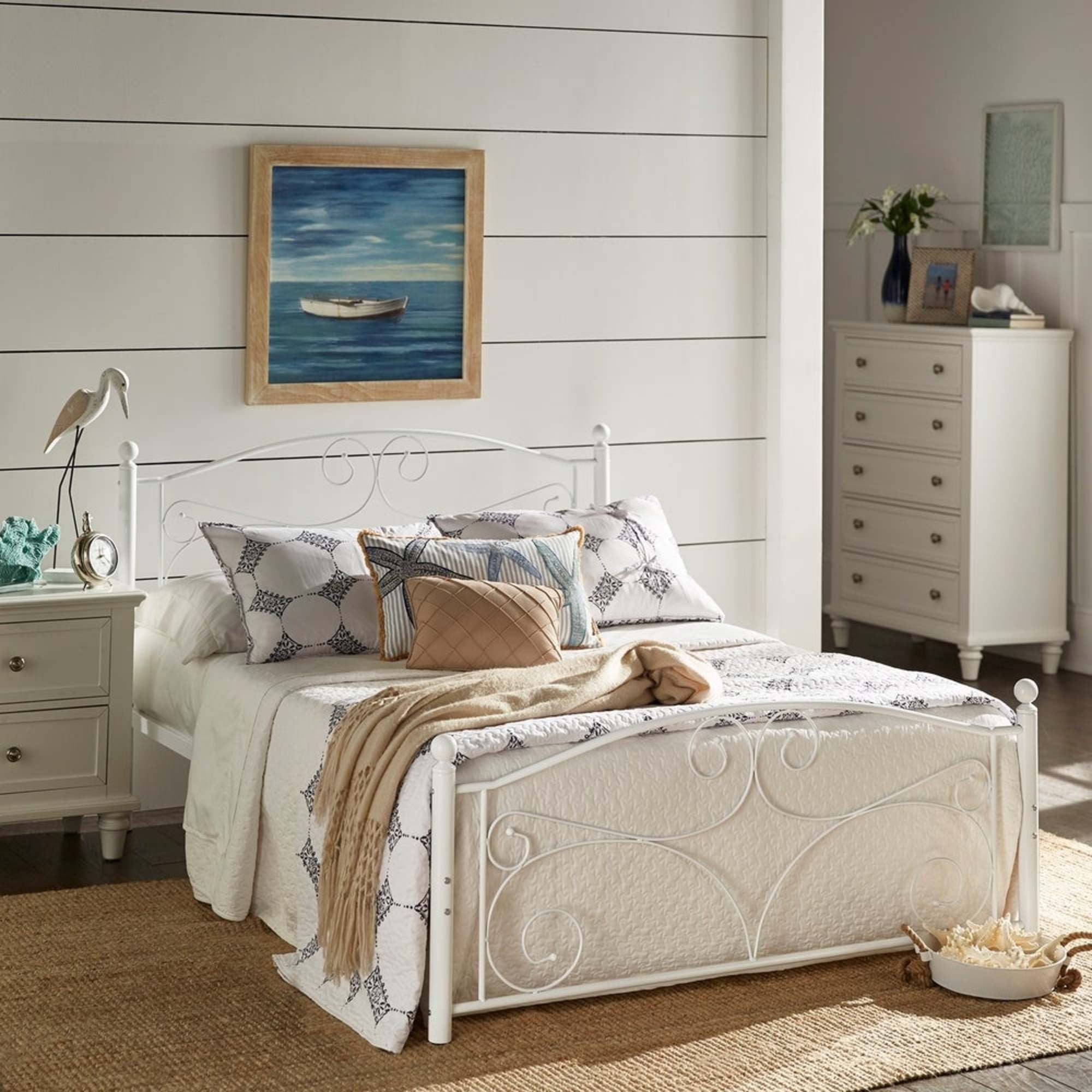 Weston Home Abigail Metal Platform Queen Bed, White