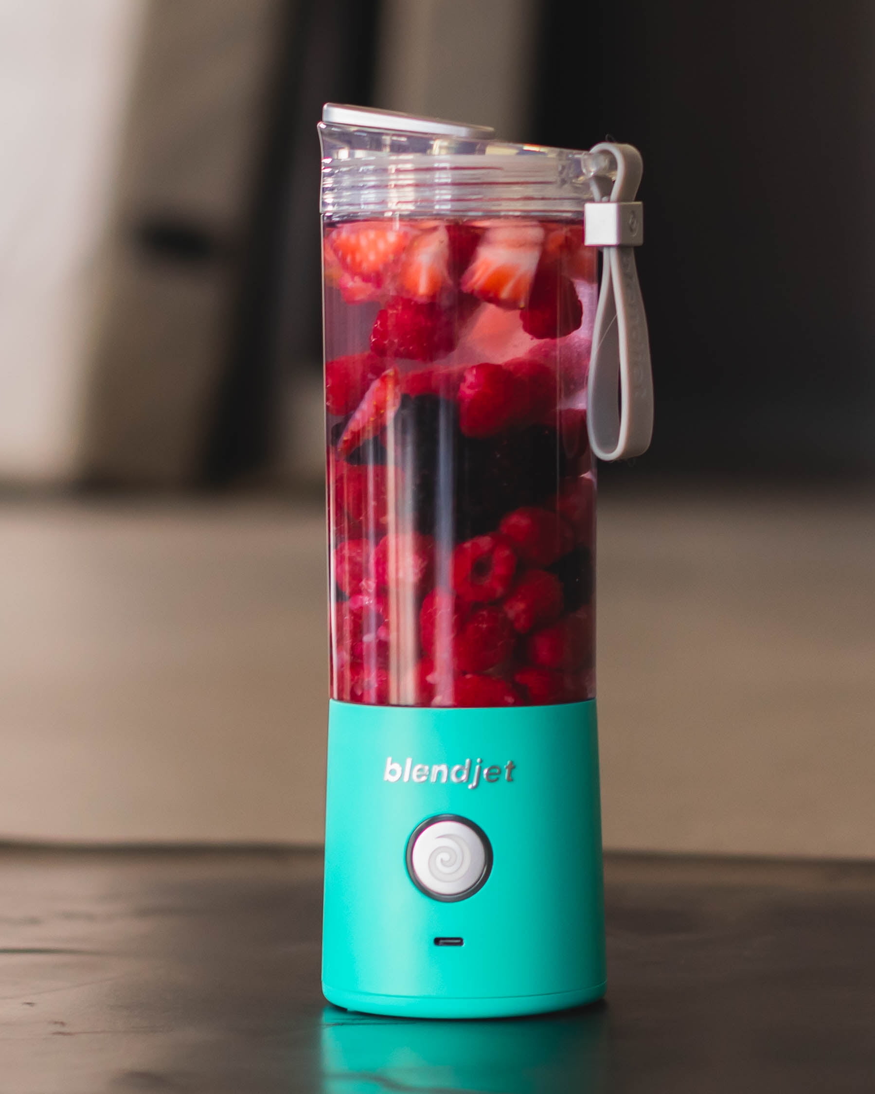 BlendJet 2 + Orbiter Lid, the Original Portable Blender, 16 oz, Mint