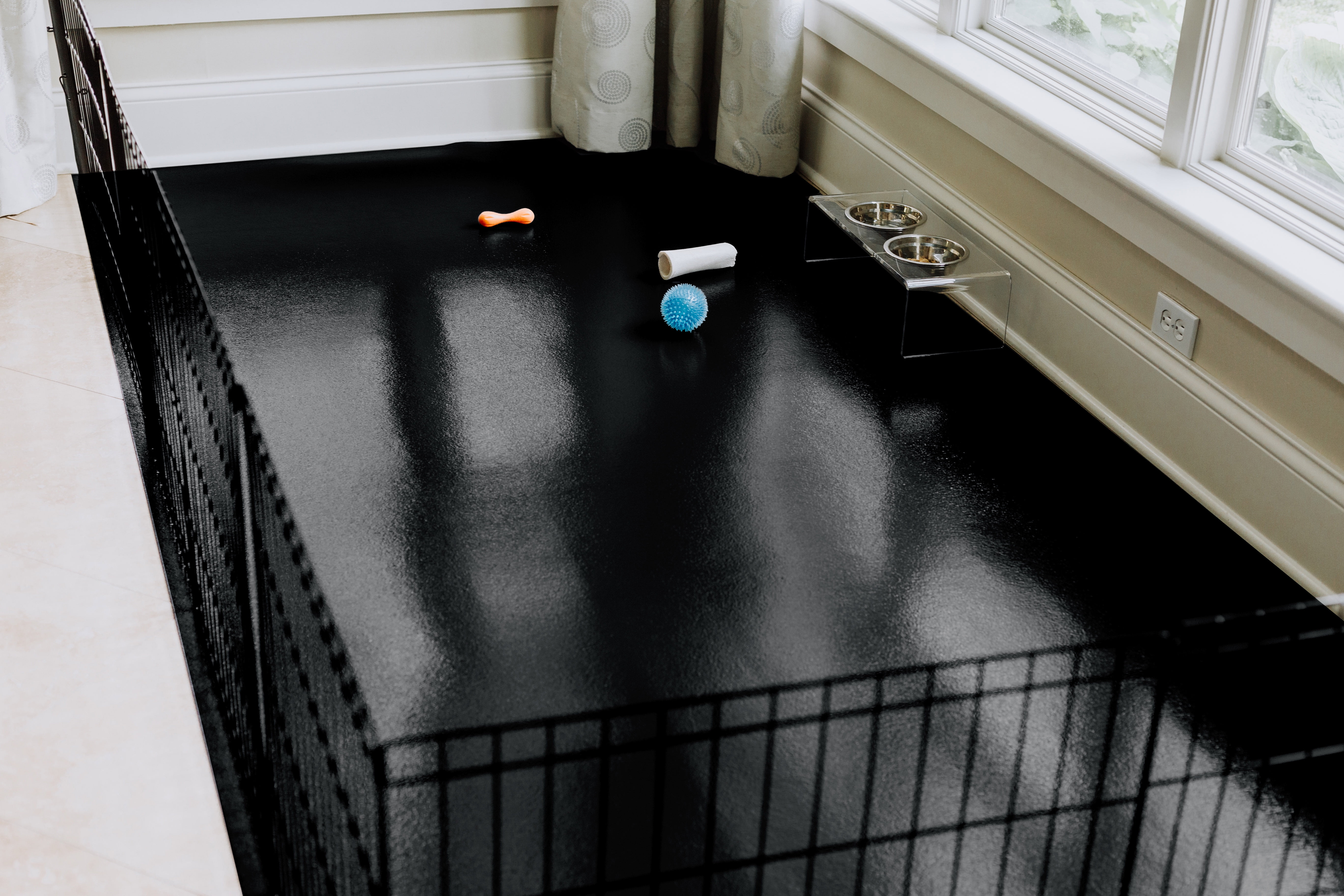 G-Floor 5' x 10' Polyvinyl Ceramic Pet Friendly Carpet Protector for Dogs and Cats - Midnight Black