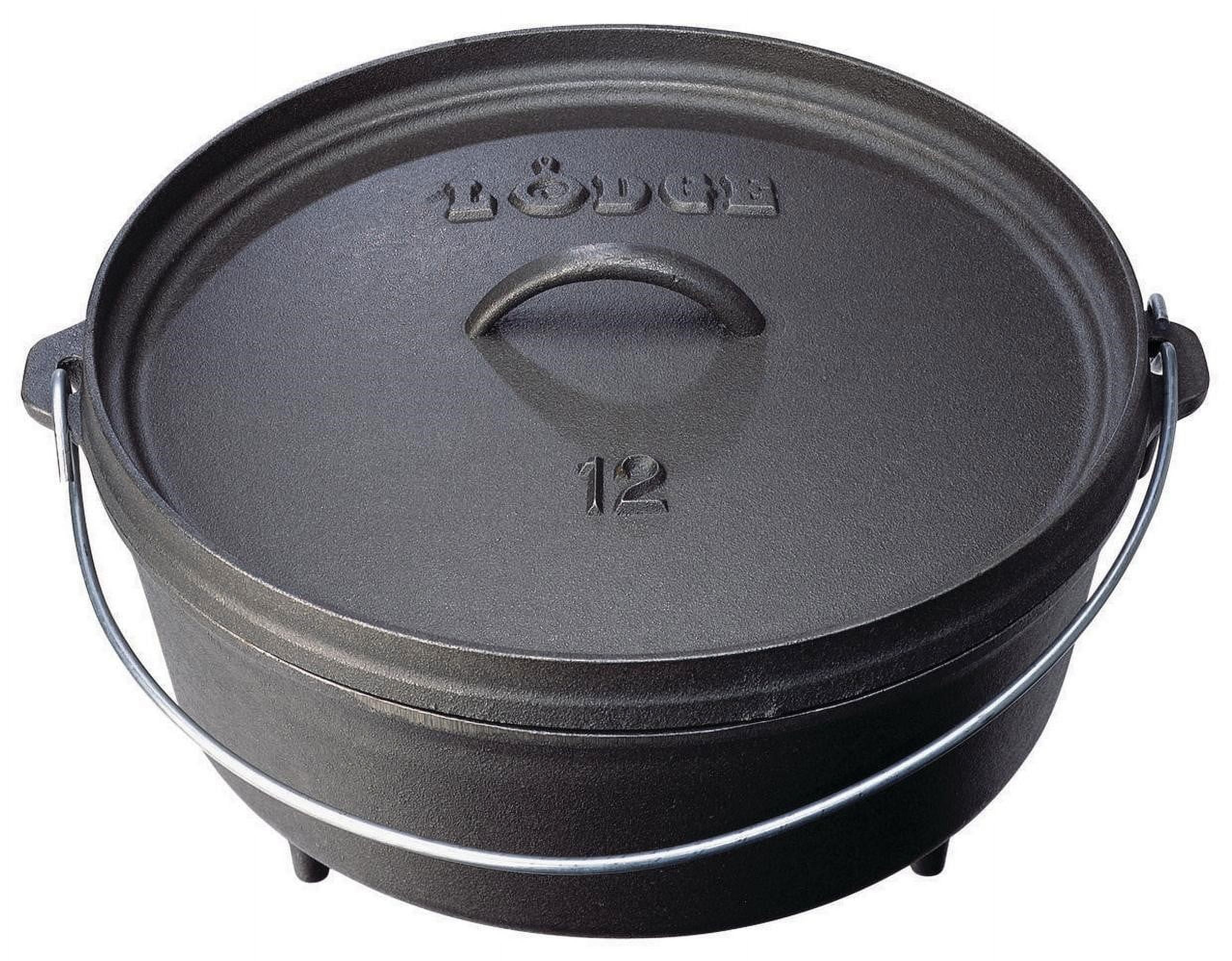 Lodge 6 Quart Cast Iron Camp Dutch Oven, L12CO3