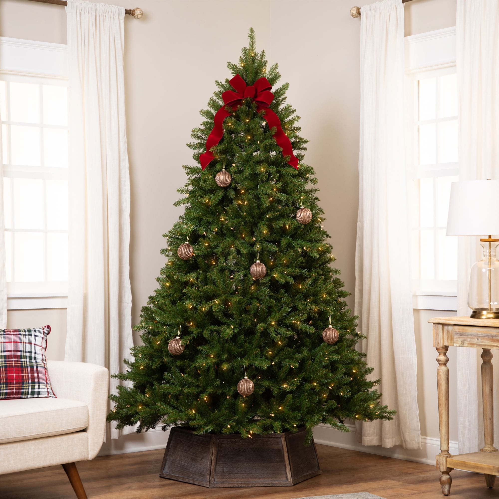 Northlight Pre-Lit Full Northern Pine Artificial Christmas Tree - 7.5' - Clear Lights