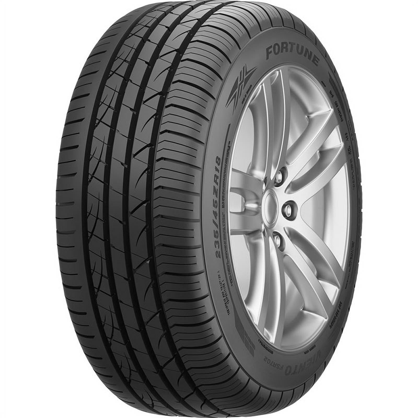 Set of 4 Fortune Viento FSR702 215/55ZR17 94W Tires