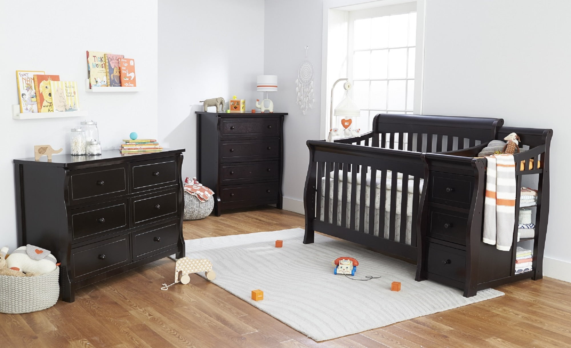 Sorelle Princeton Elite 4 in 1 Crib and Changer - Espresso